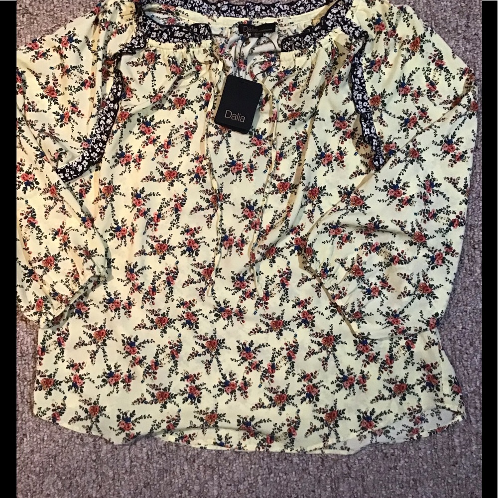 Women’s NWT Dalia 3/4 length sleeves top / blouse